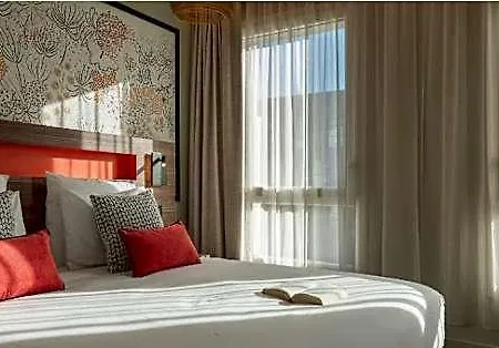 Mercure St Germain En Laye Achères
